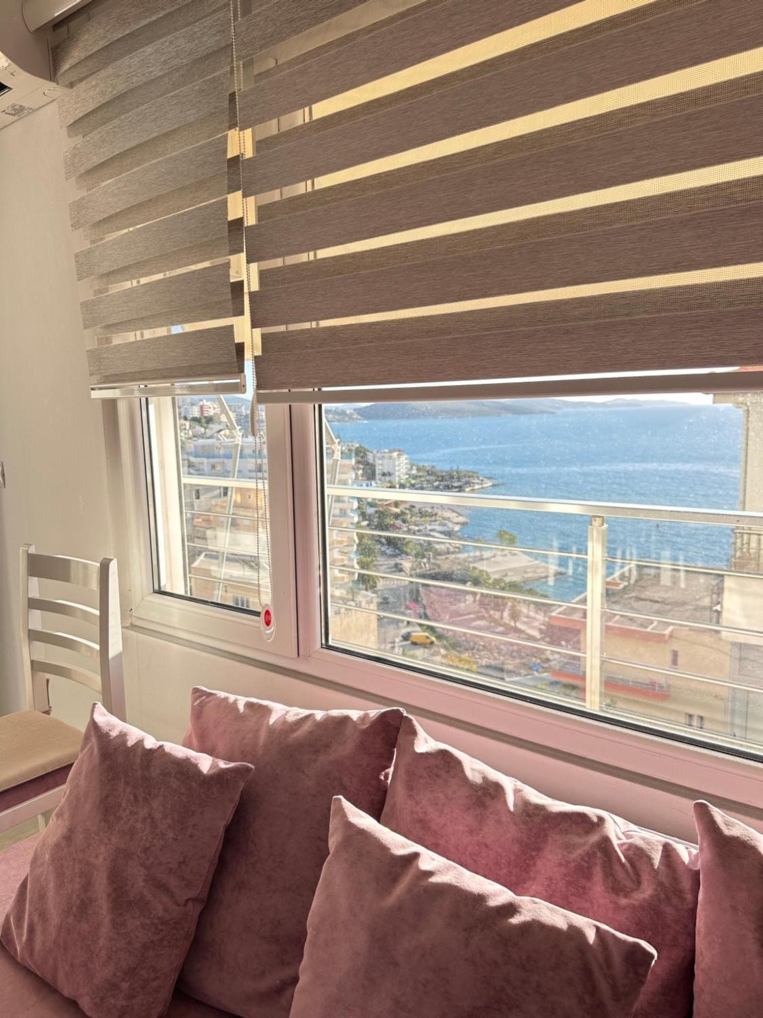 Rose Sea View Apartment ساراندا المظهر الخارجي الصورة