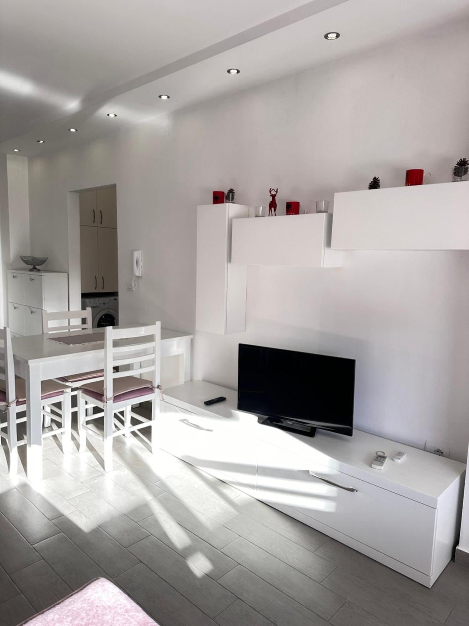 Rose Sea View Apartment ساراندا المظهر الخارجي الصورة